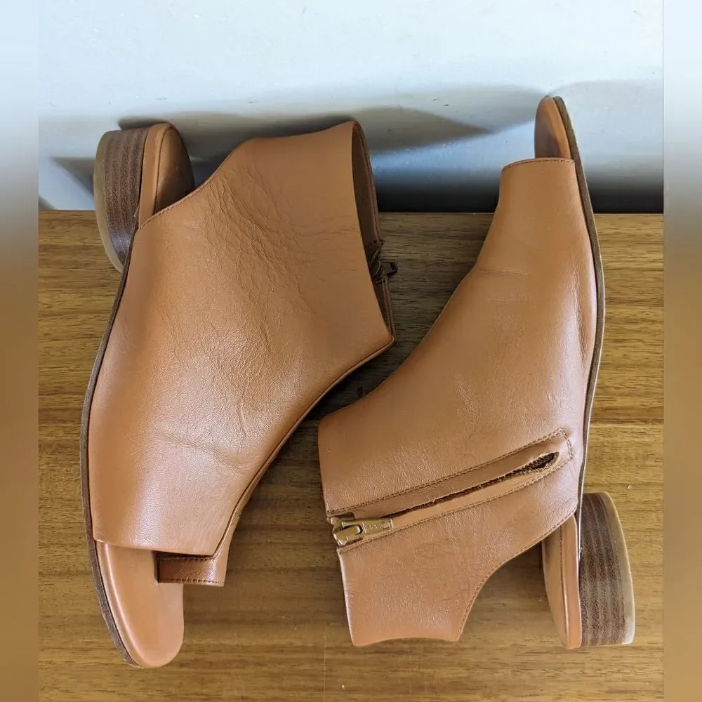 Vince Coastal Preppy Academia Minimalist Quiet Luxury Coastal Sandals  6 1/2 - Picture 7 of 14